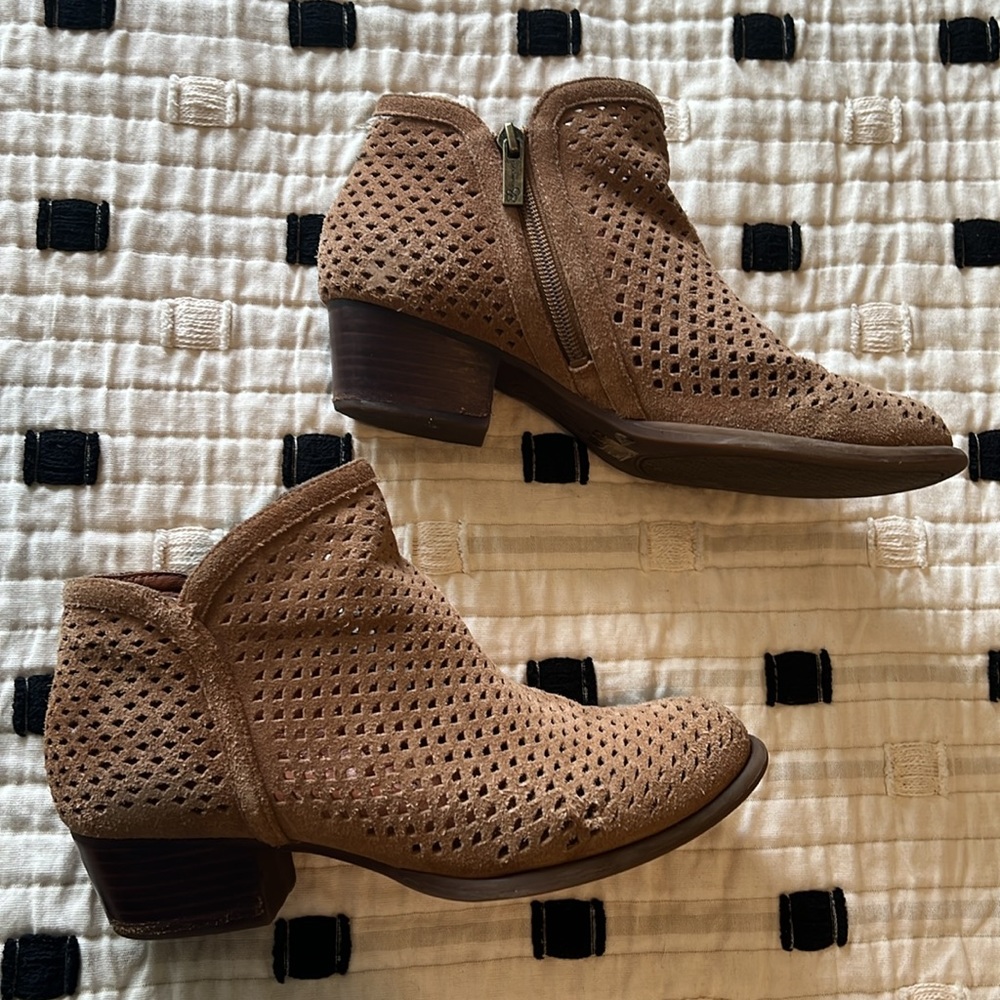 Jessica Simpson Booties - Picture 2 of 5
